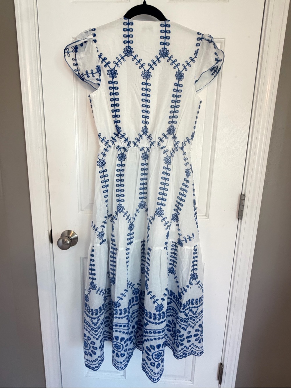 Area Stars White & Blue Embroidered Midi Dress – Women’s XS - Picture 9 of 9
